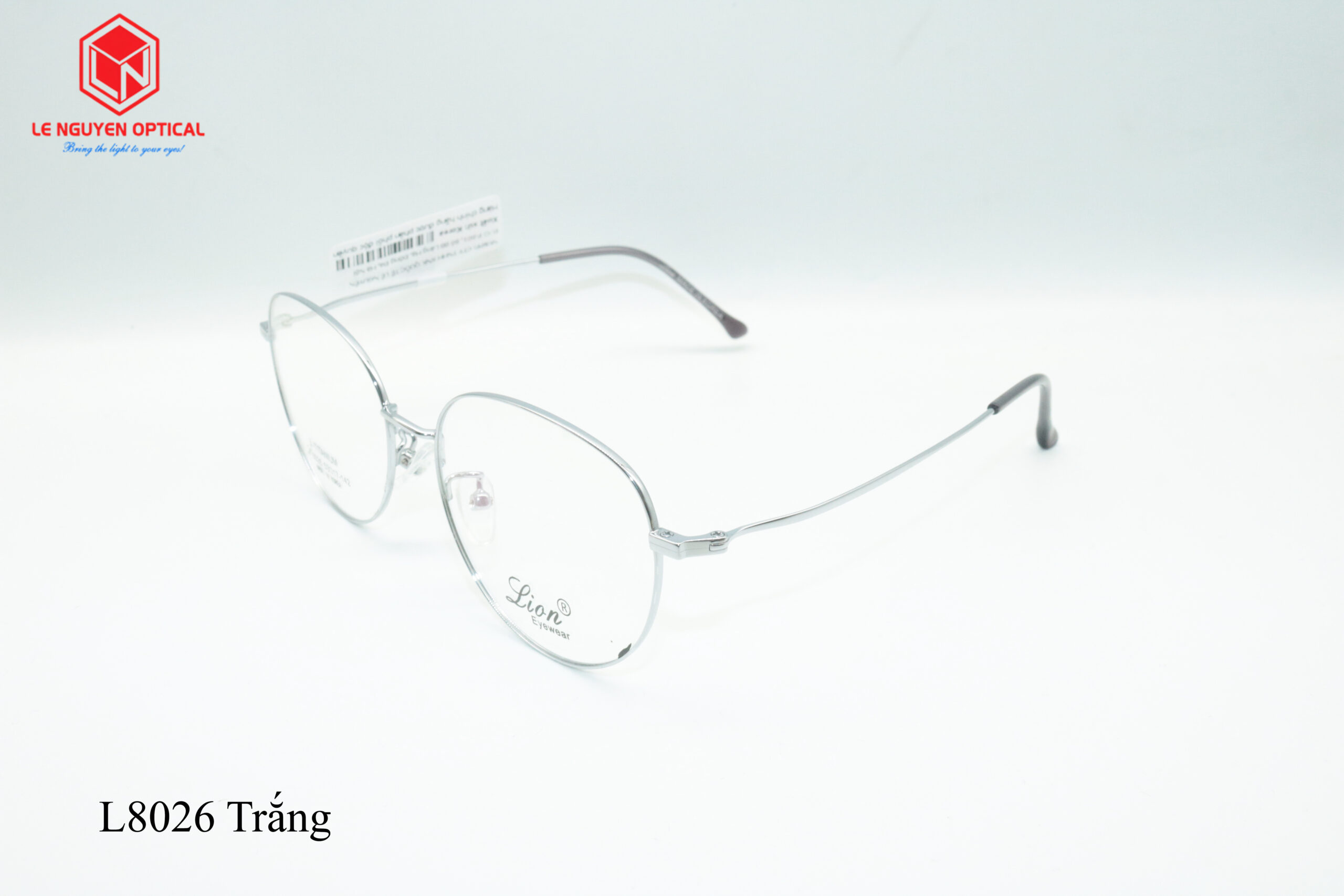 L8026 trắng